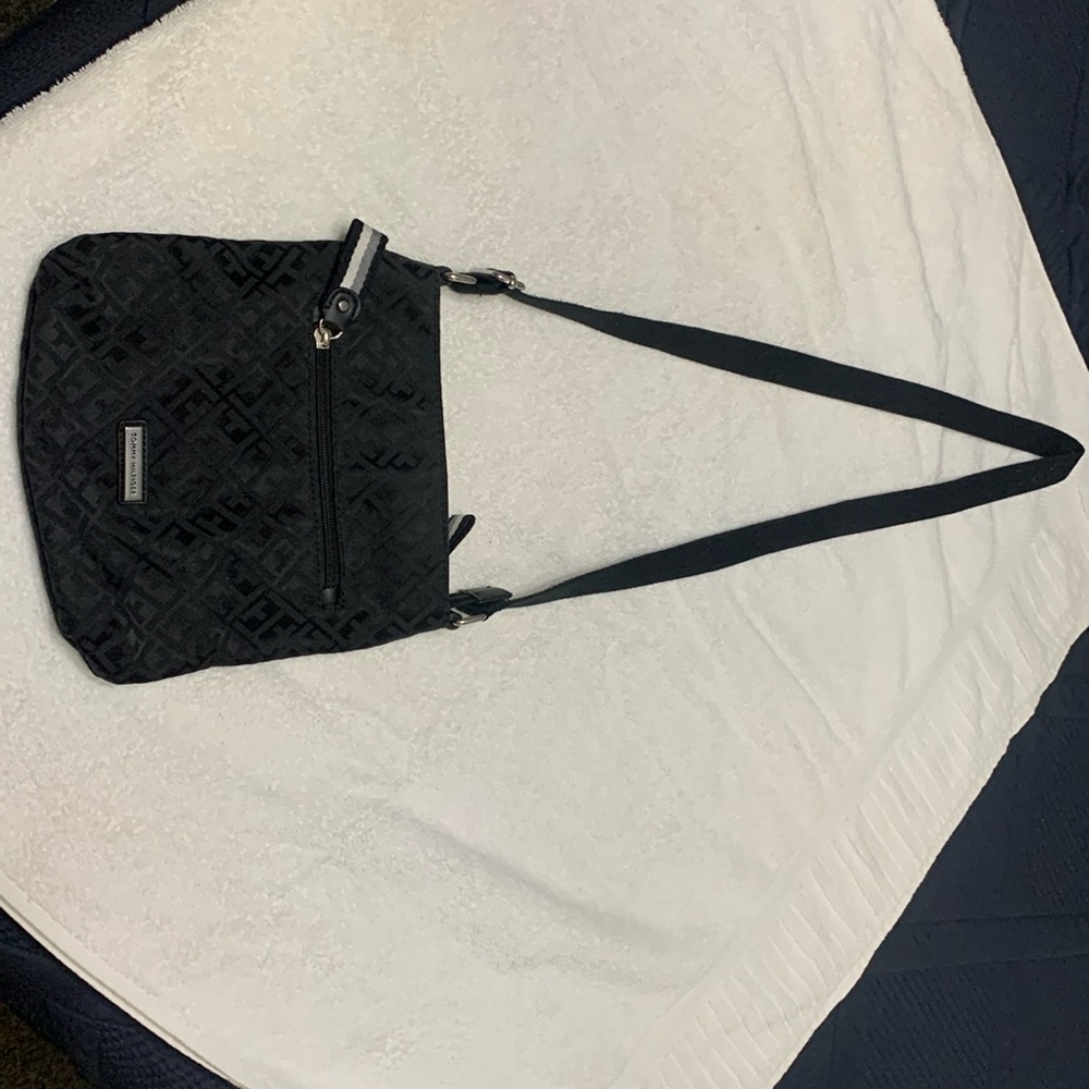 Tommy Hilfiger crossbody